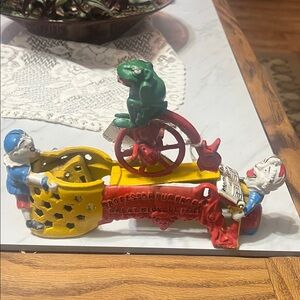 "Professor,pug frog great bicycle feat"Vintage cast iron bank
